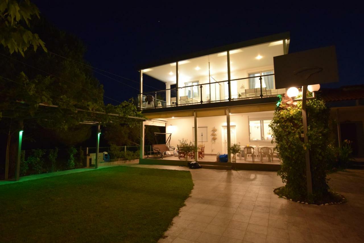 V Luxury Suites Toroni 3 Exteriör bild